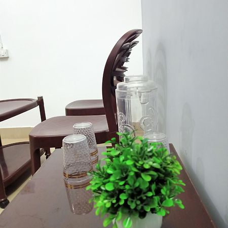 Girija Shail Bhavan Ayodhya المظهر الخارجي الصورة
